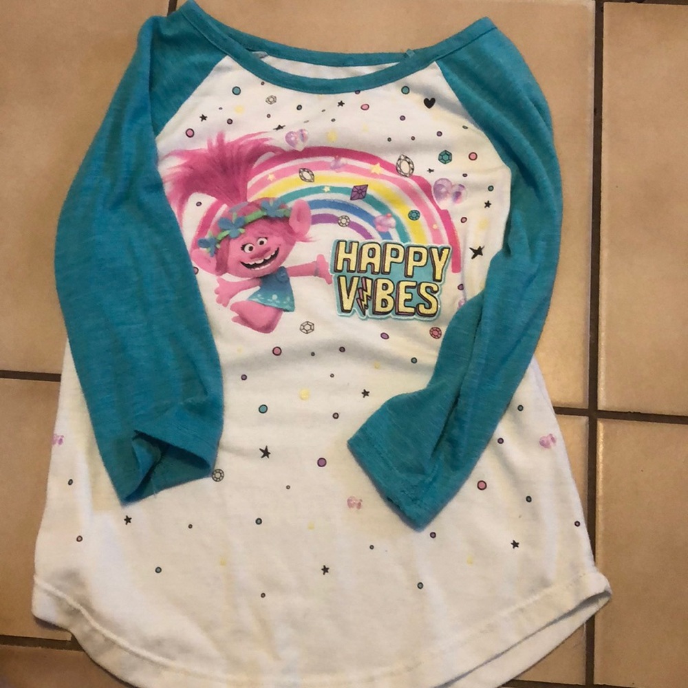Disney shirt size med , minion shirt small